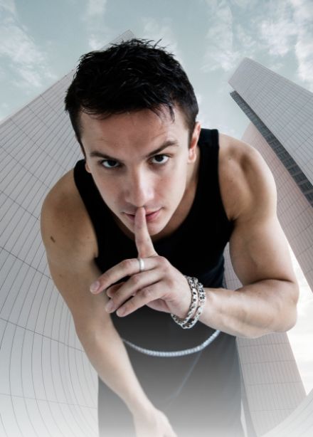 NЮ. Юрий Николаенко