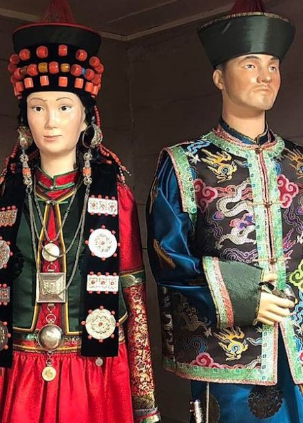 Бурятский традиционный костюм